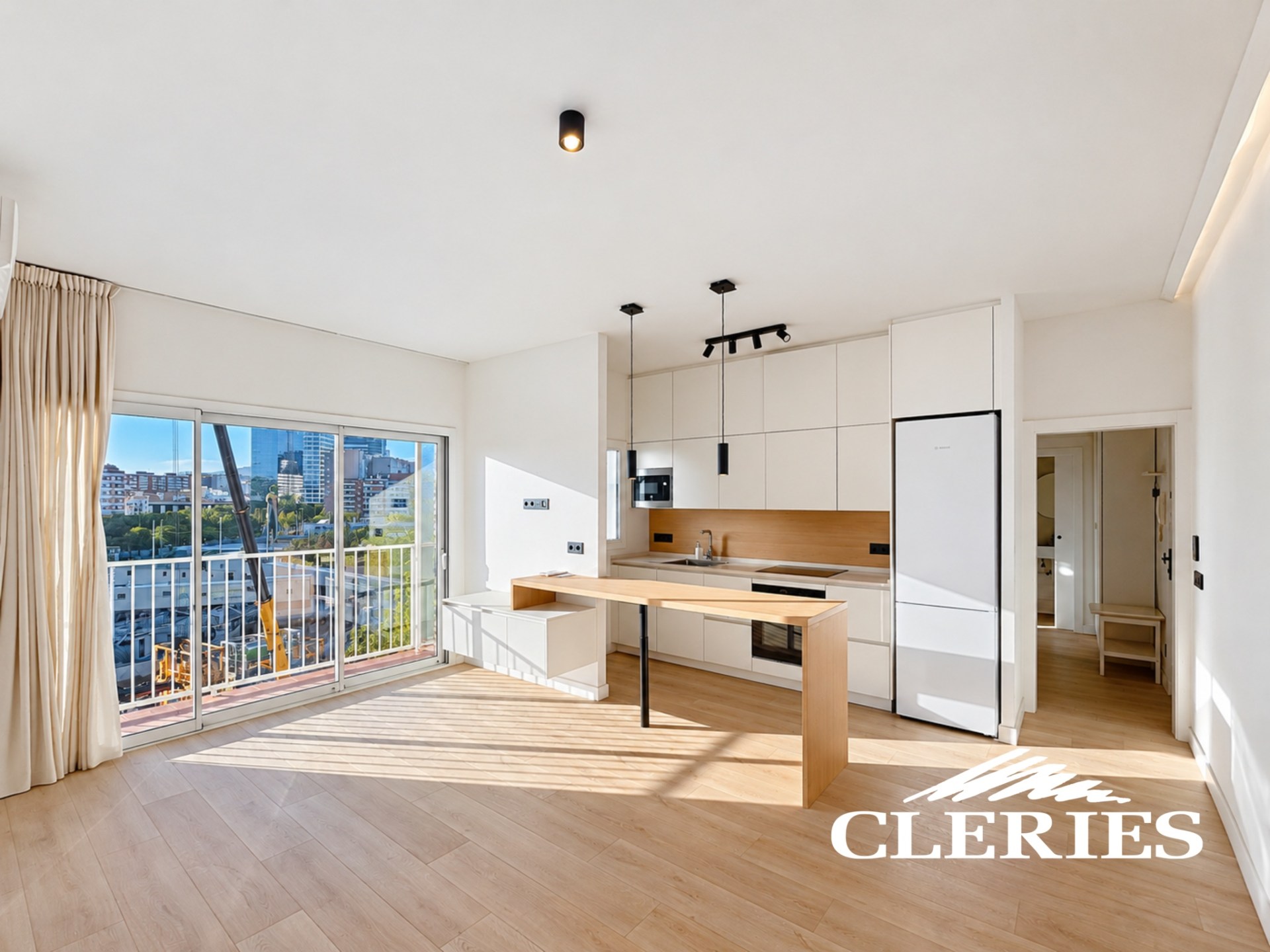 /RealEstateImages/6956/Piso_Venta_Barcelona_Plaza España_Cleries_00.jpg